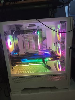RTX 4070 Ti SUPER AMP HOLO 16GB