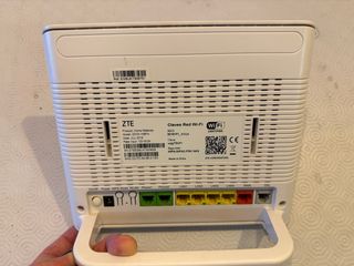Router ZTE F680 + ONT Nokia G-010G-Q -fibra óptica