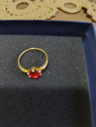 Anillo Oro Goldfield con Piedra Roja