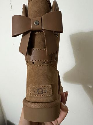 Botas UGG Marrones con Lazo