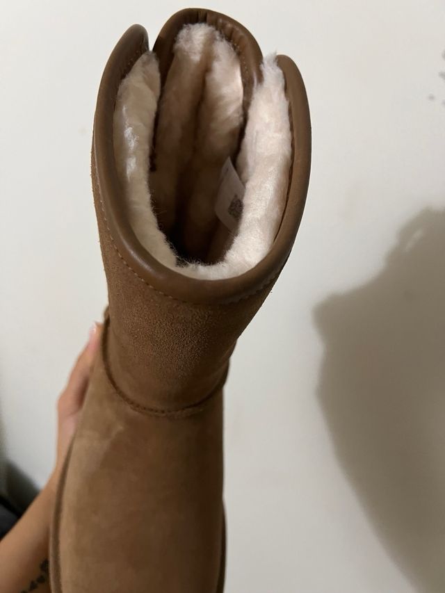 Botas UGG Marrones con Lazo