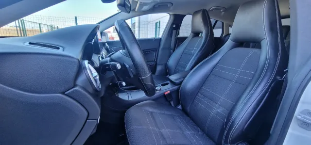 Mercedes-Benz Clase CLA 2016