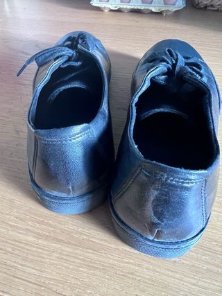 Zapatos negros de cuero