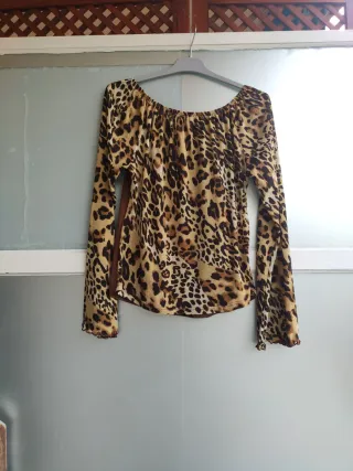 Blusa manga larga estampado animal print