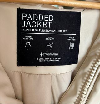 Cazadora efecto piel Stradivarius beige