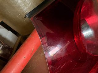 Piloto trasero izquierdo R32