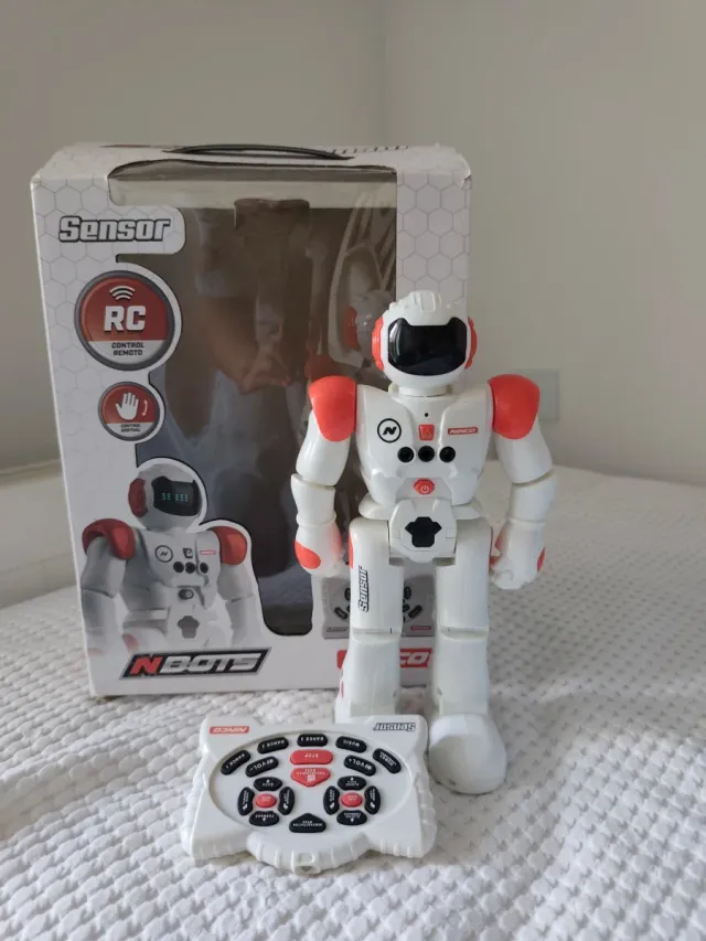 Robot NBOTS con Control Remoto
