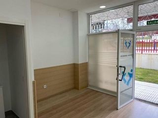 Local comercial en alquiler en Zona Carretera del Plantío en Majadahonda