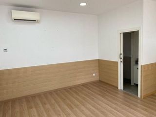 Local comercial en alquiler en Zona Carretera del Plantío en Majadahonda