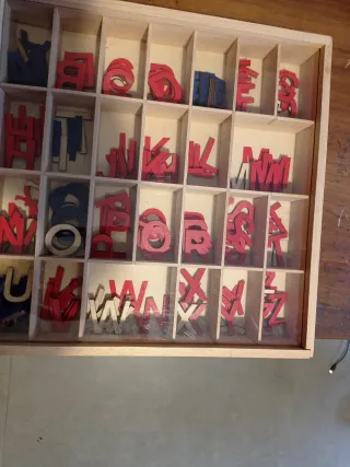 Letras de madera para aprender a leer