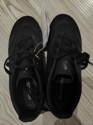 Botas de fútbol Adidas Predator Negras 35.