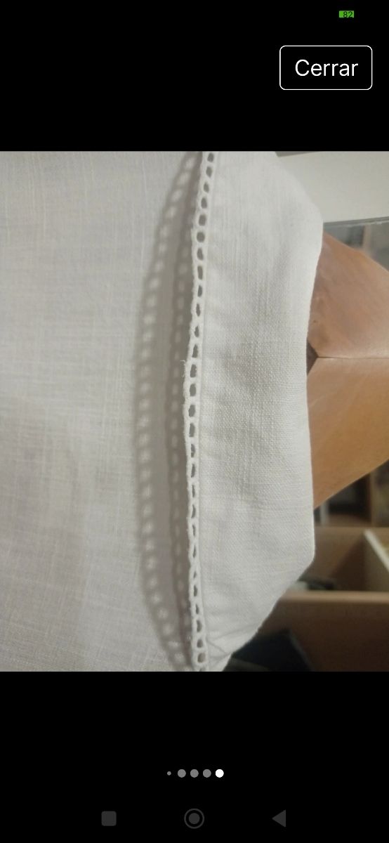 Zara. Abotonada en madera. Lino