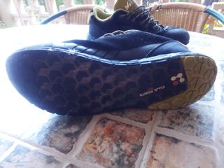 Zapatilla Millet Four Points Negra y Verde.