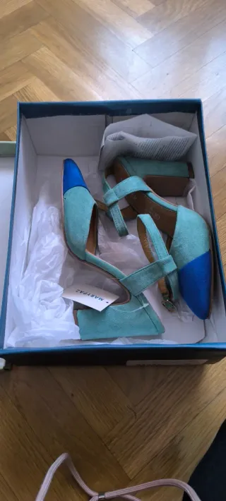 Zapatos tacón MARYPAZ bicolor azul y verde