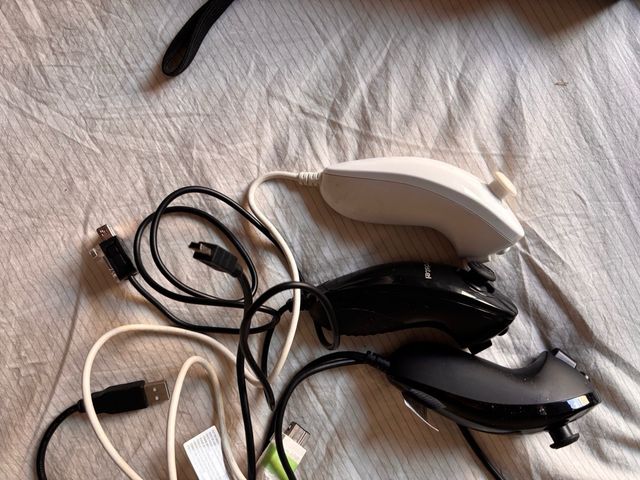 Nintendo Wii Negra con Accesorios