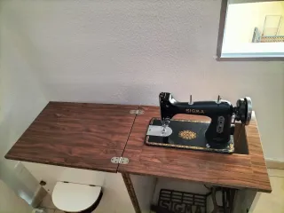 Máquina de coser Sigma antigua