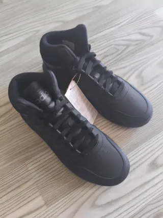 Botas Adidas Negras número 39 y 1/3