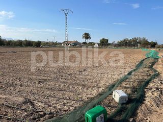 Terreno en venta en Las Bayas en Elche