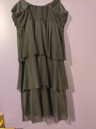 Vestitino con tulle e balze