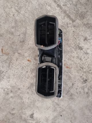 Aireador Central Audi Q3 con Warning