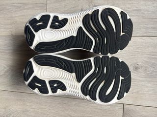 Zapatillas Brooks Glycerin 22 GTS Negras