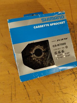 Casete Shimano CS-R7000 11V Carretera.como nuevo 