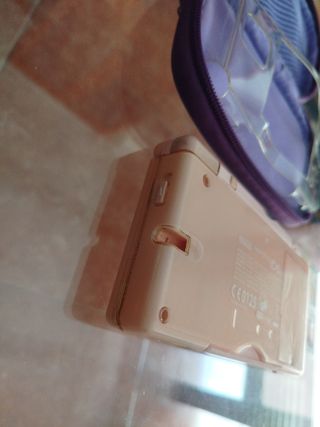Nintendo DS Lite + Funda + Cargador + 4 Juegos