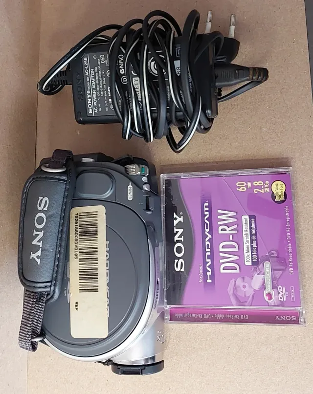 Videocámara Sony Handycam DCR-DVD 105 Carl Zeiss