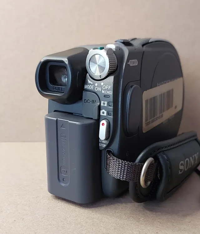 Videocámara Sony Handycam DCR-DVD 105 Carl Zeiss