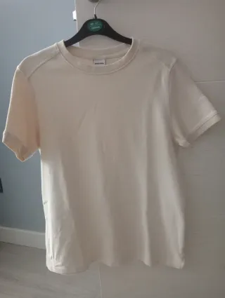 Camiseta crema Bershka hombre talla S