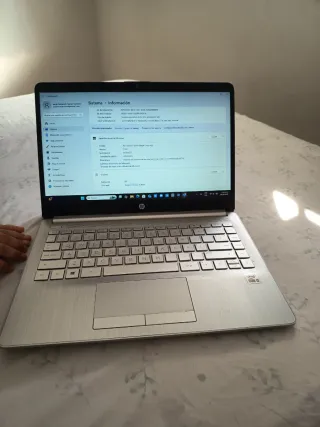 Ordenador HP Plata