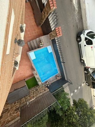 Piscina fabricada en poliéster para superficie
