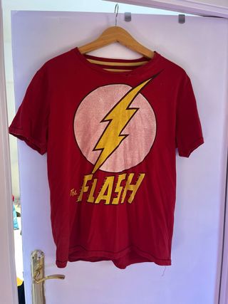 Camiseta The Flash Roja y Amarilla. DC Originals.
