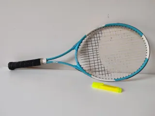 Raqueta de Tenis Azul y Blanca