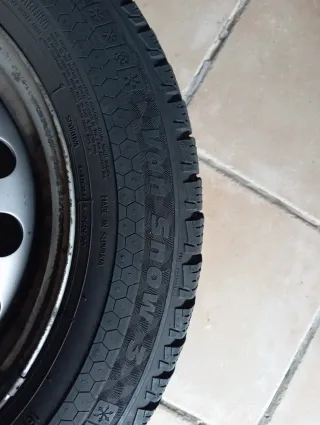 Juego de 4 llantas y neumáticos