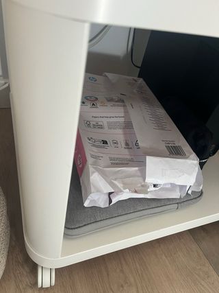 Mesa auxiliar TINGBY Ikea con ruedas