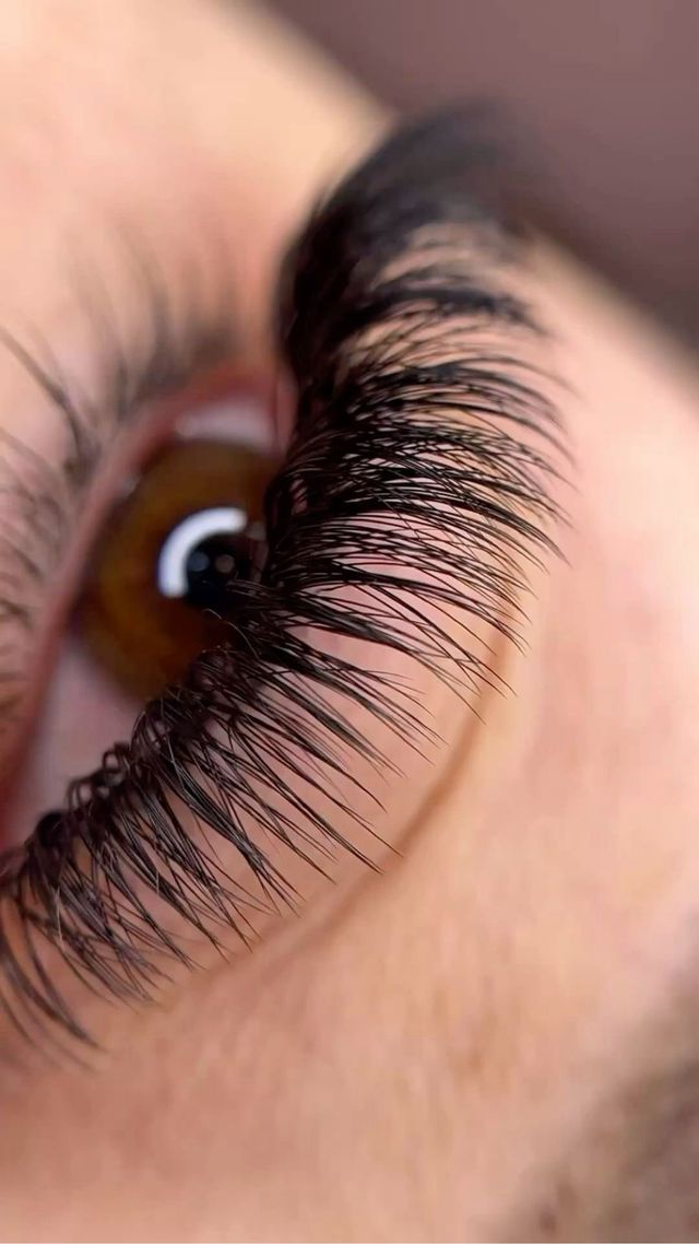 Extensiones de pestañas