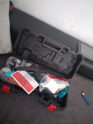 Mini Sierra Eléctrica Inalámbrica 21V