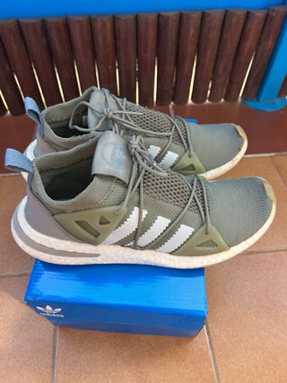 Adidas verdes talla 43 1/3