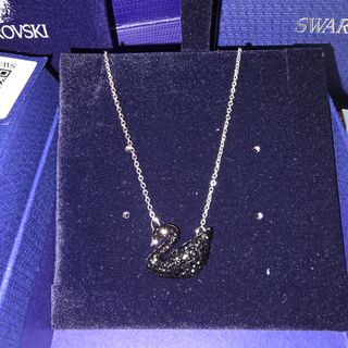 Collana Swarovski Cigno Nero Rodiato