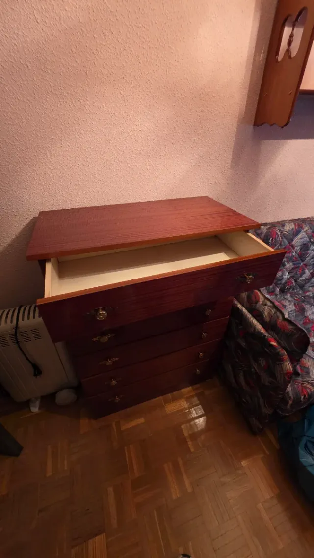 Cómoda con 6 cajones