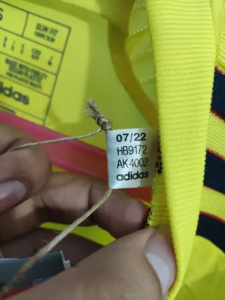 Camiseta Colombia original Talla S y versión juego