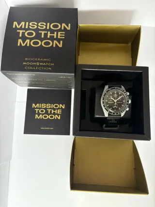 Omega × Swatch MoonSwatch edizione oro Moon Beaver