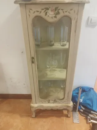 Vitrina cristal rústica beige