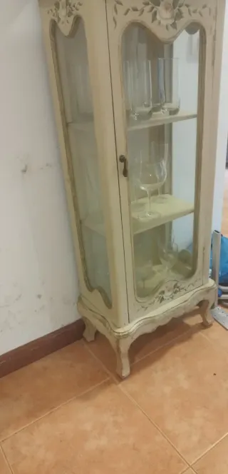 Vitrina cristal rústica beige