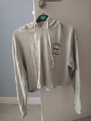 Sudadera Pull & Bear gris crop top