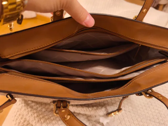 Bolso Michael Kors Beige y Marrón