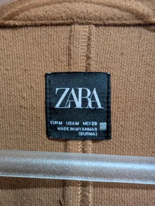 Abrigo de paño marrón