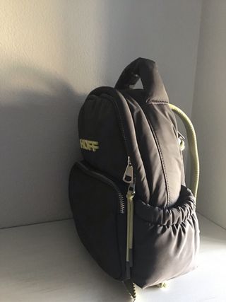 Mochila HOFF acolchada gris y verde