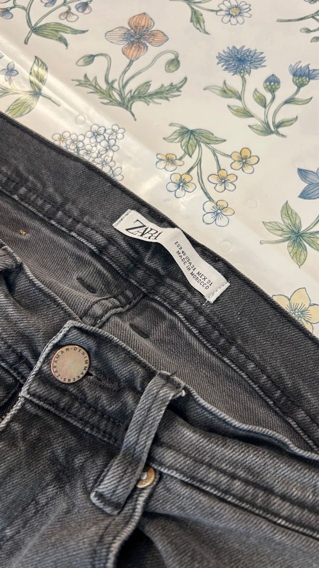 Lote 4 Pantalones Vaqueros Azules y Negros